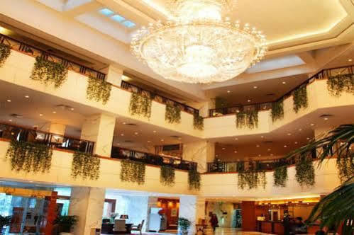 Lanzhou Legend Hotel Extérieur photo